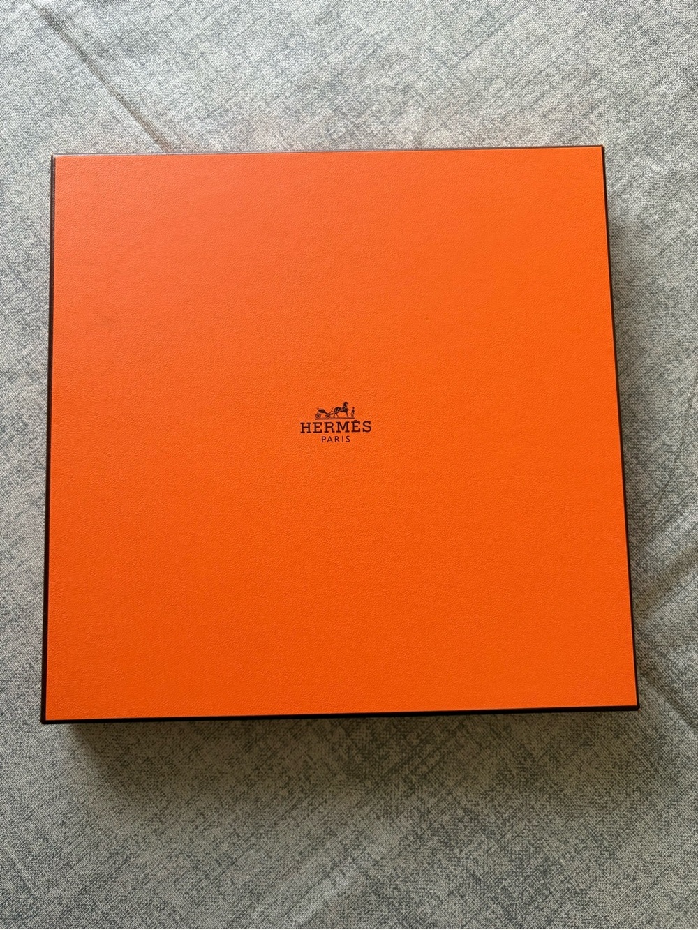 Hermès Les Tresors d'un Artiste scarf 45 NEW with box - Picture 2 of 4
